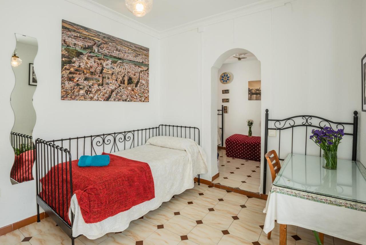 Apartamento Triana Los Remedios Sewilla Zewnętrze zdjęcie